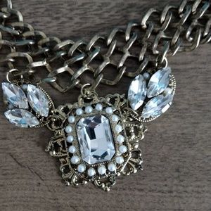 Vintage style necklace